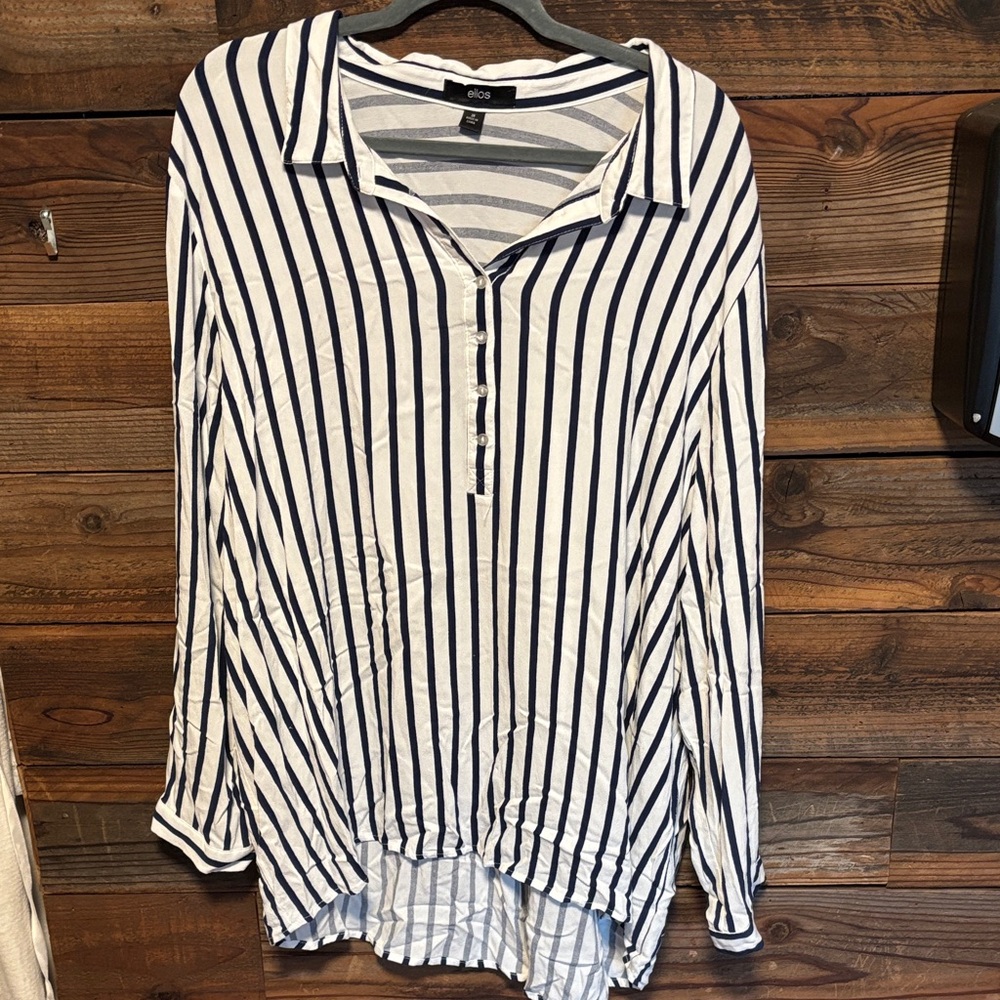 American Eagle Outfitters Women's Navy and White Striped Button Down Shirt